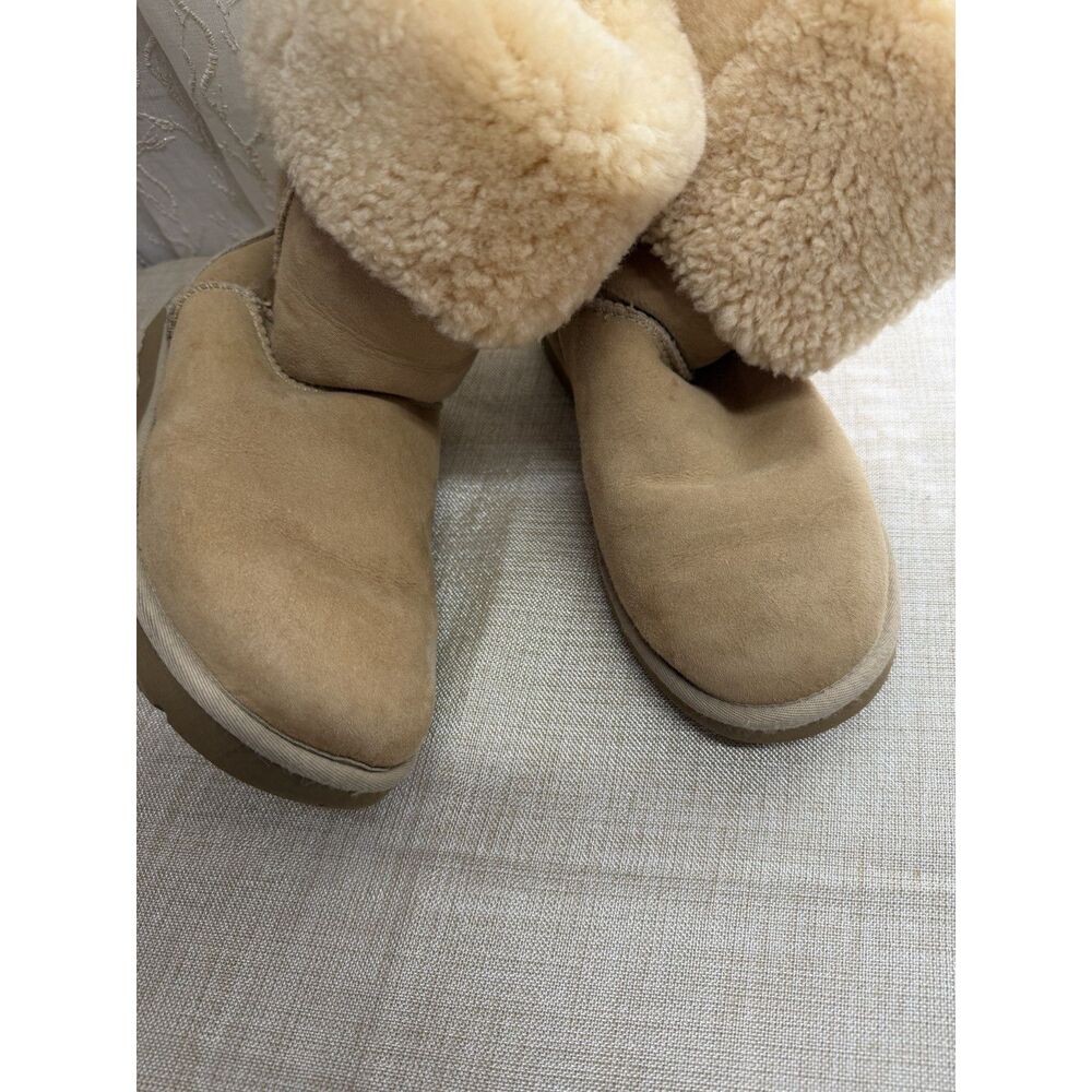 UGG Classic Tall II Women’s Boots, Sand, Size 8 - Picture 2 of 9